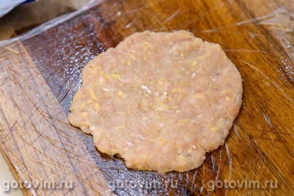 Котлеты кордон блю из фарша с ветчиной и сыром Котлеты кордон блю из фарша с ветчиной и сыром