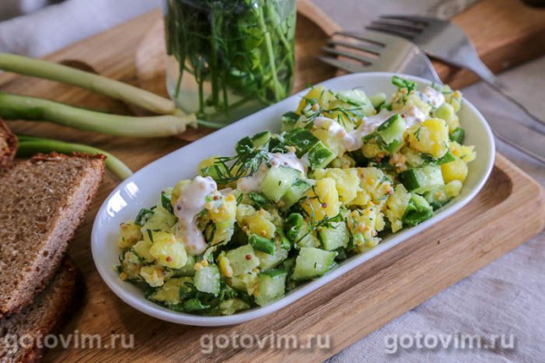 Картофельный салат со свежими огурцами Картофельный салат со свежими огурцами