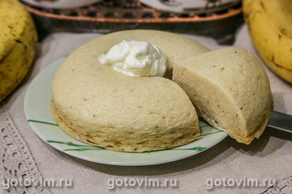 Манник с творогом и бананами в микроволновке