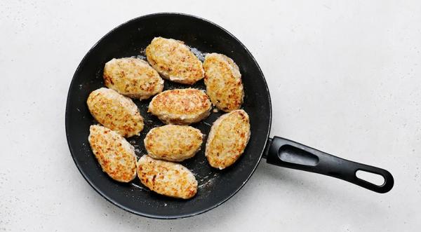 Котлеты из кролика, пошаговый рецепт с фото на 515 ккал Котлеты из кролика, пошаговый рецепт с фото на 515 ккал