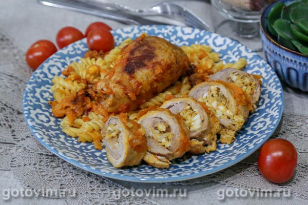 Мясные рулетики из свинины с яйцом и сыром в мультиварке