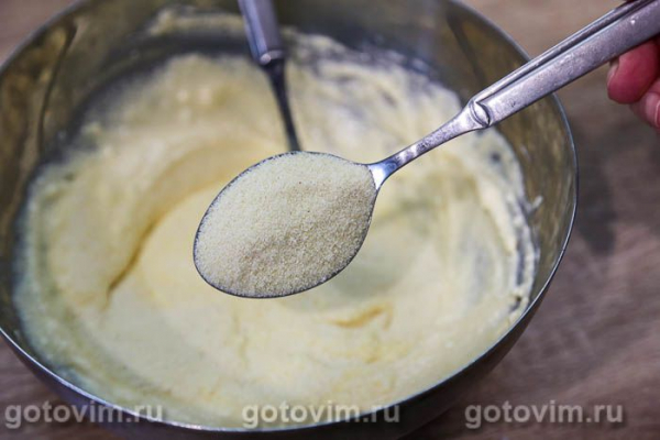 Творожная запеканка с бананами и манкой в микроволновке Творожная запеканка с бананами и манкой в микроволновке