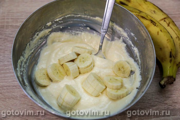 Творожная запеканка с бананами и манкой в микроволновке Творожная запеканка с бананами и манкой в микроволновке