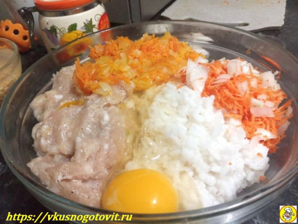 Ленивые голубцы с капустой рисом и фаршем в духовке
Ленивые голубцы с капустой рисом и фаршем в духовке