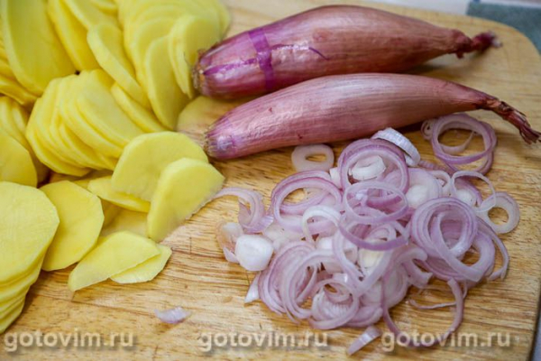 Гратен из картофеля с луком-шалот в мультиварке Гратен из картофеля с луком-шалот в мультиварке