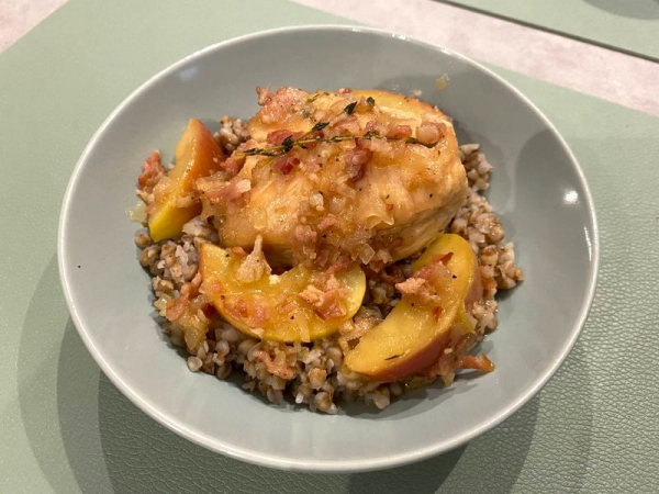 Курица с гречкой в сковороде — рецепт приготовления в домашних условиях
Курица с гречкой в сковороде — рецепт приготовления в домашних условиях