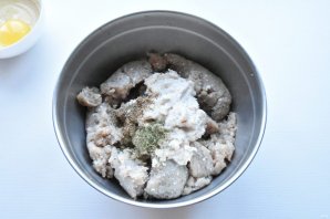 Щучьи котлеты с беконом Щучьи котлеты с беконом